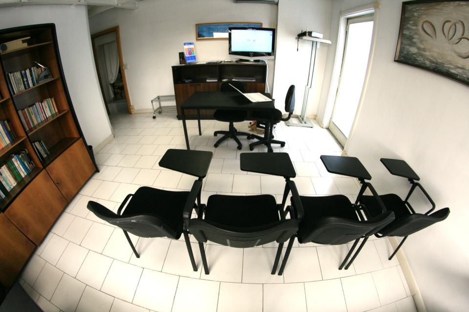 Classrooms for rent Naples Italy